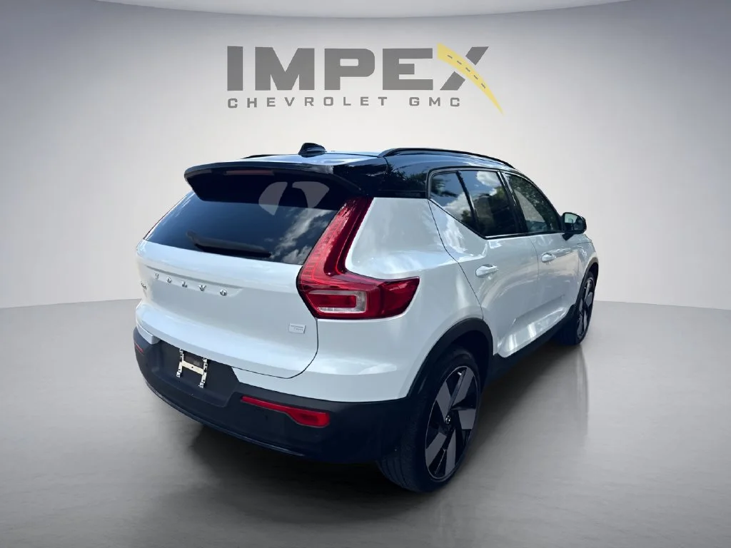 Used 2023 White Volvo Ultimate image 5