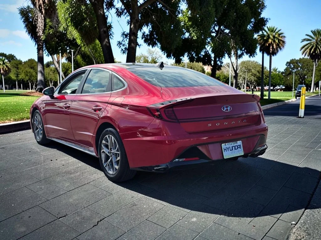 Used 2020 Red Hyundai SEL image 7