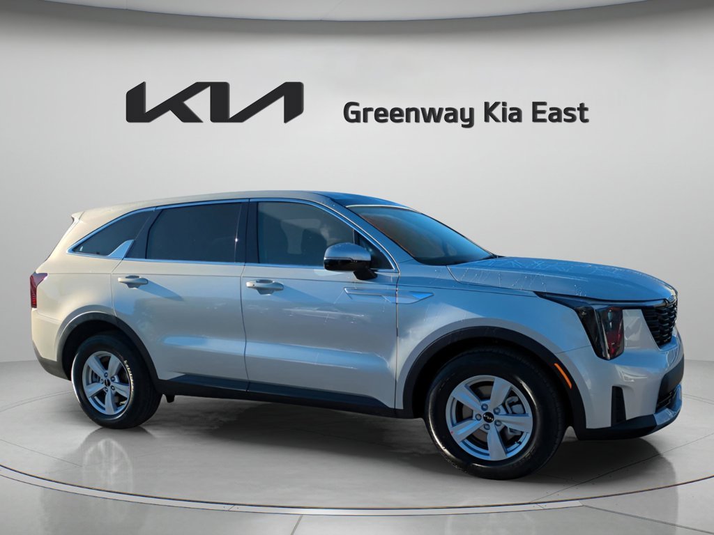 2026 Kia Sorento LX - Photo 3