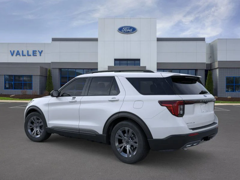 New 2026 Space White Metallic Ford Active image 65