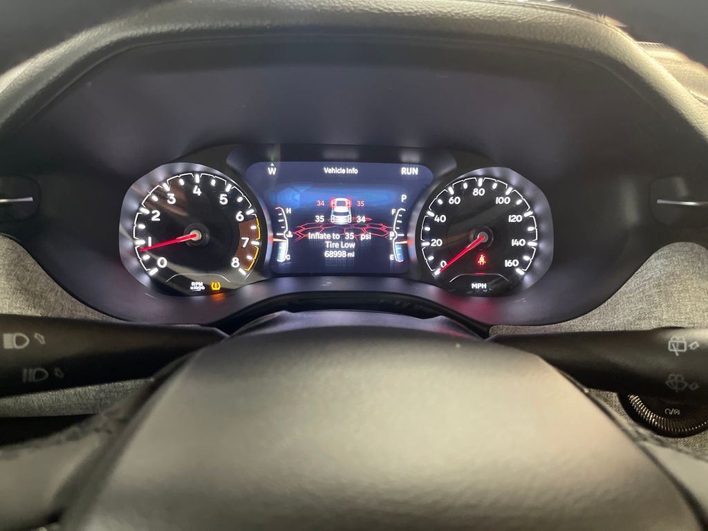 Used 2024 Black Jeep Latitude image 21