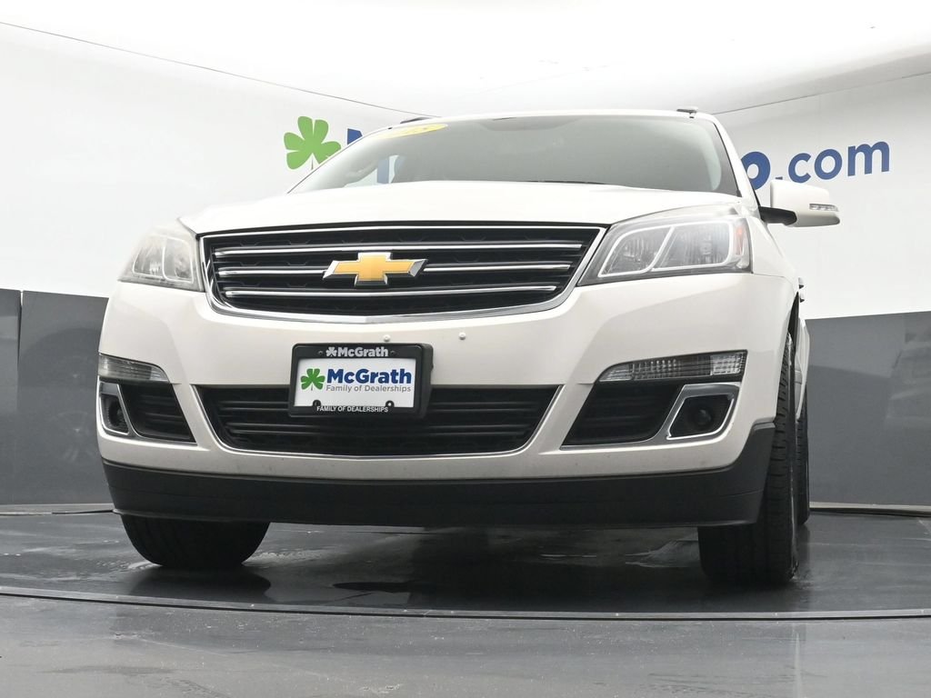 Used 2015 White Chevrolet 2LT image 7