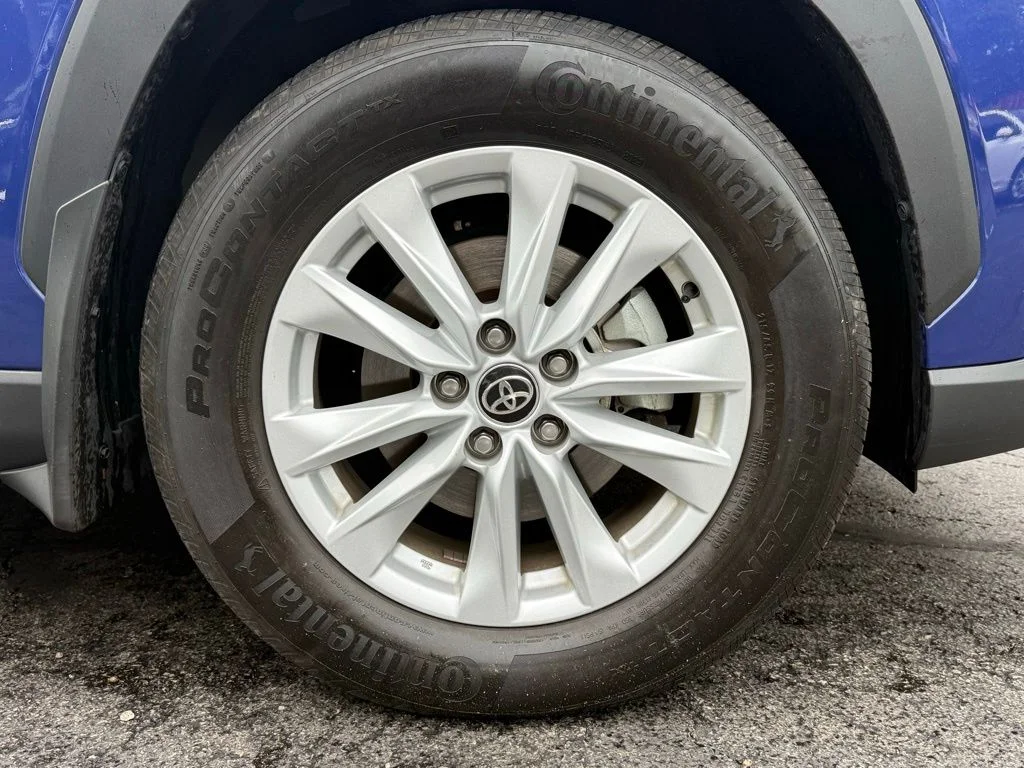 Used 2022 Blue Toyota LE image 12
