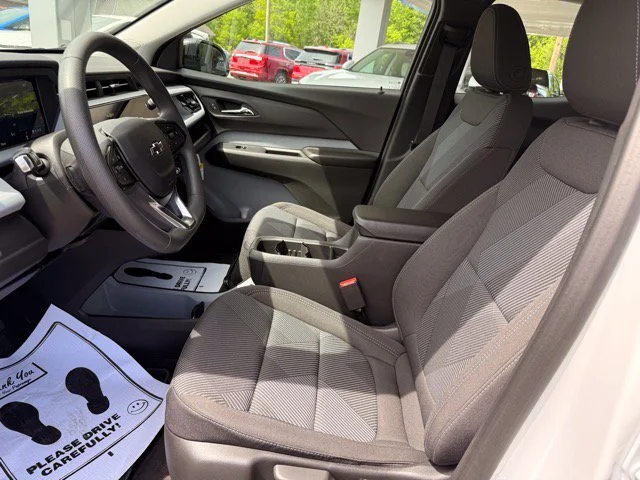 2027 Chevrolet Bolt LT - Photo 13