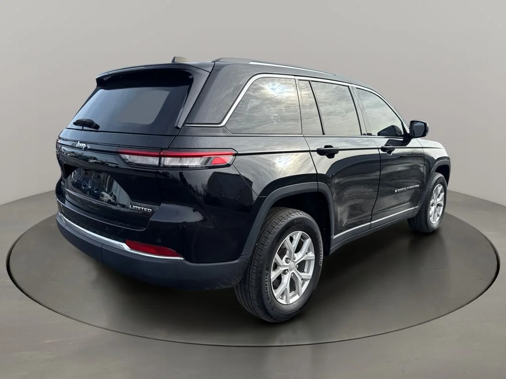 Used 2023 Black Jeep Limited image 7