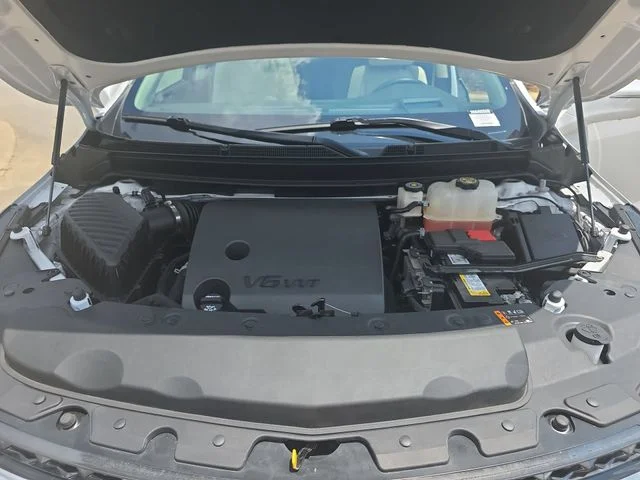 Used 2023 White Buick Avenir image 33