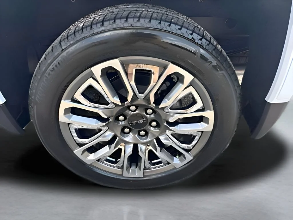 New 2026 Glacier White Tricoat GMC Denali Ultimate image 35
