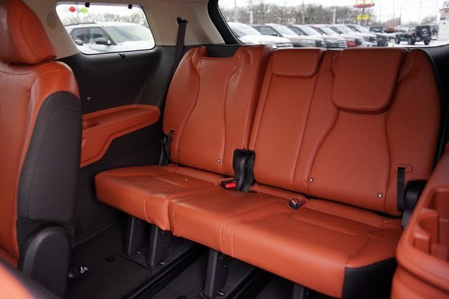 2024 KIA CARNIVAL - Image 7