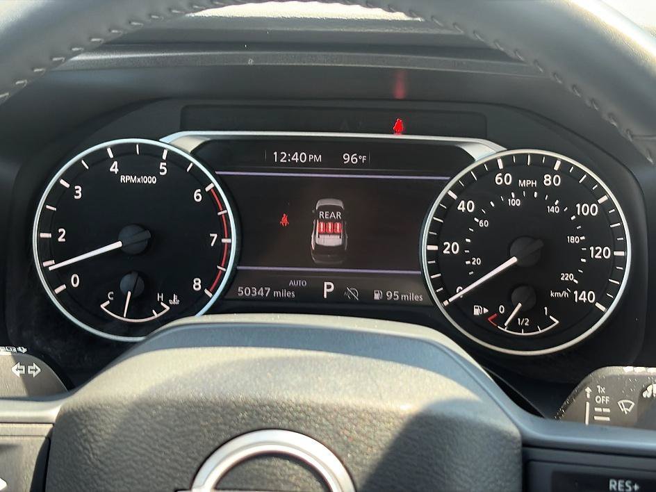 Used 2025 Everest White Pearl Nissan SV image 37