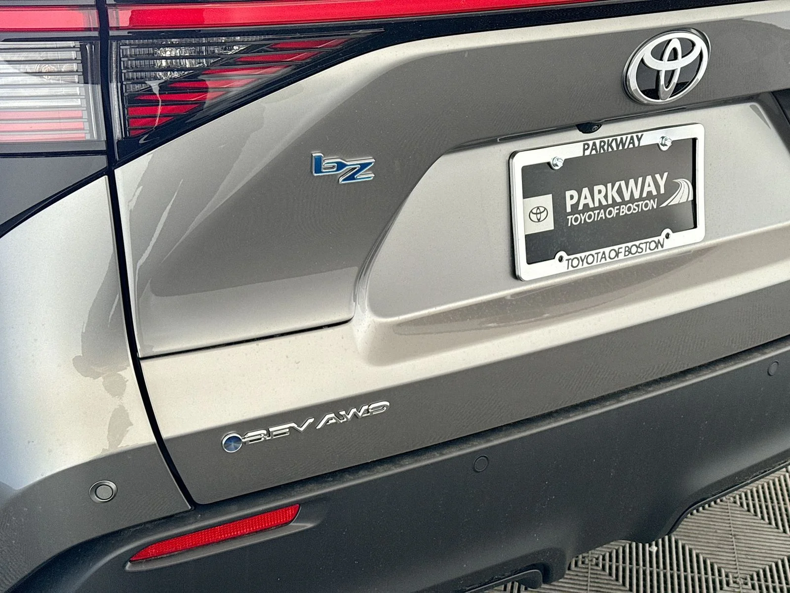 2026 Toyota bZ XLE - Photo 18