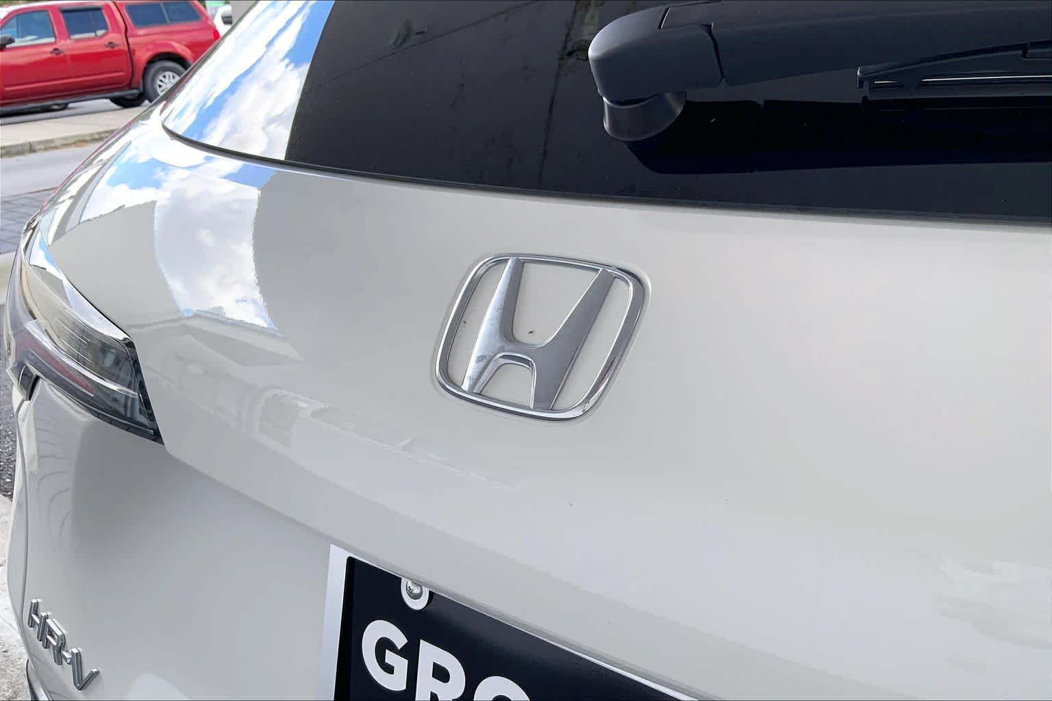 Used 2027 Platinum White Pearl Honda EX-L image 33