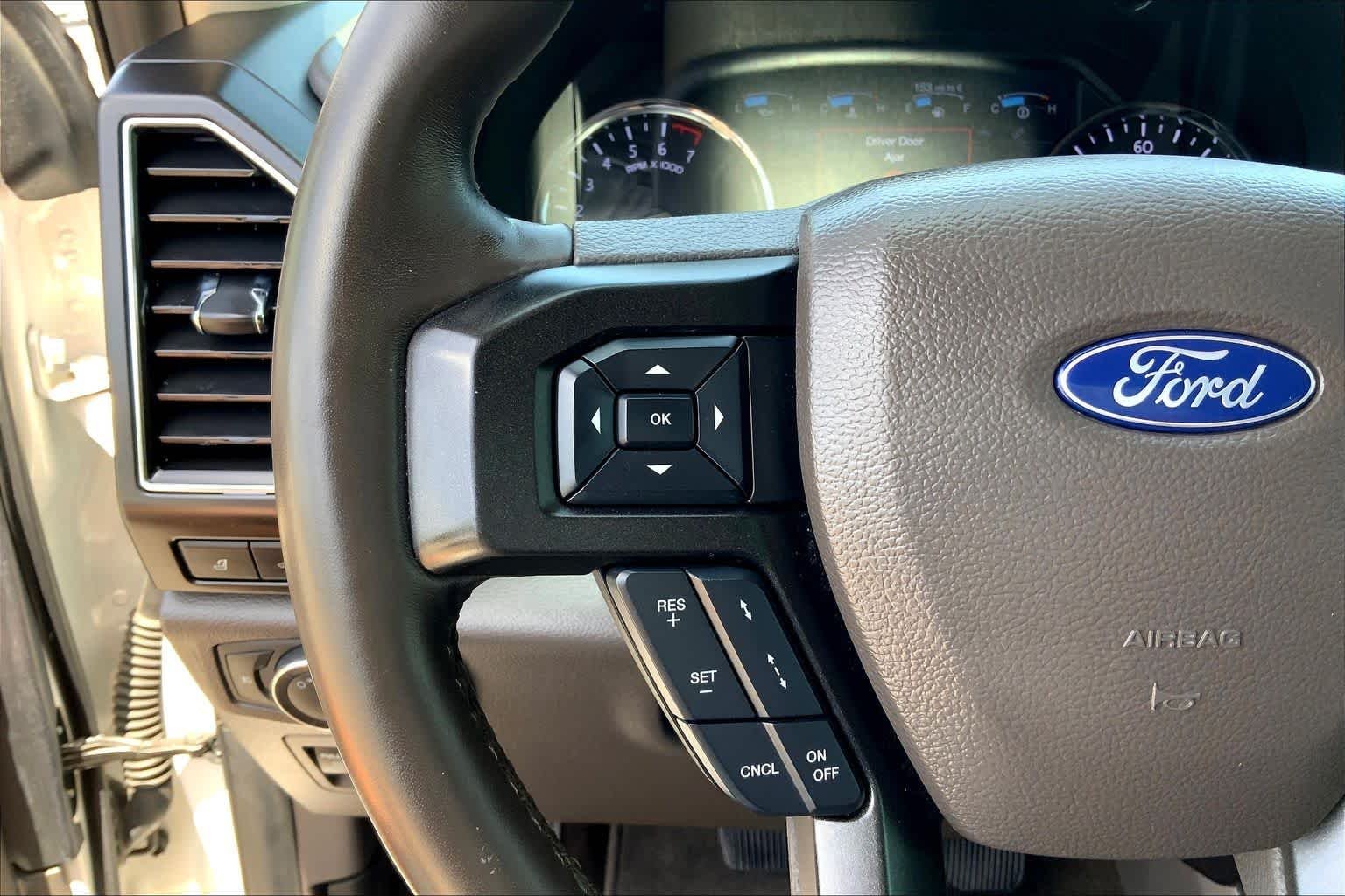 Used 2019 White Platinum Metallic Tri-Coat Ford Limited image 22