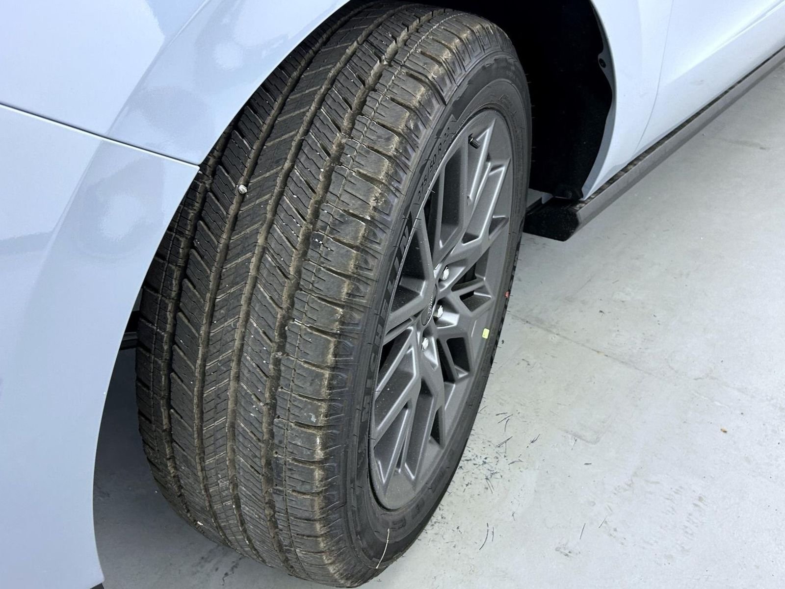 New 2027 Glacier Gray Metallic Tri-Coat Ford Platinum image 27