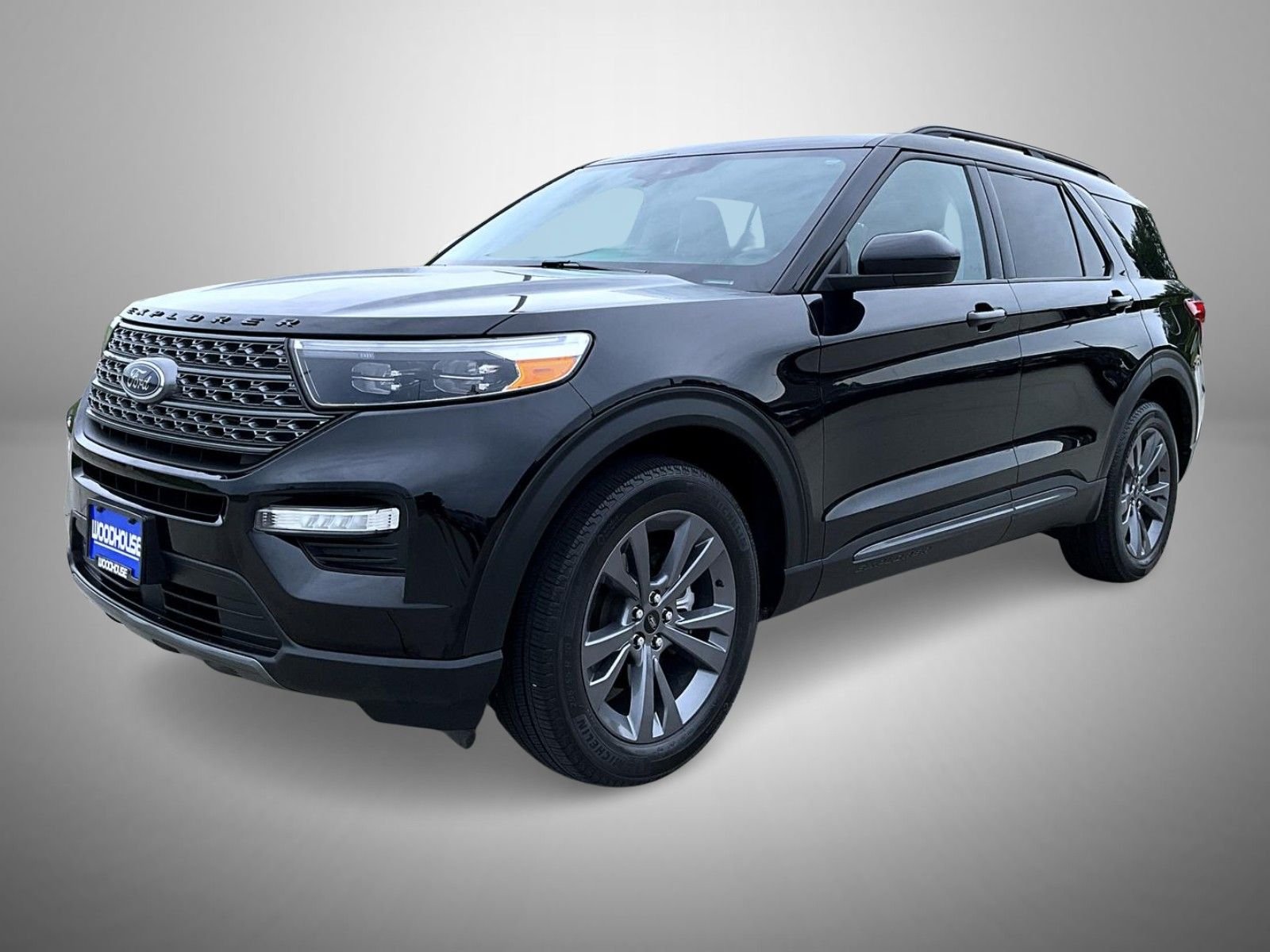 2023 Ford Explorer XLT 4WD's photo