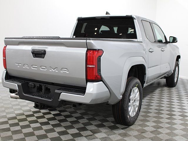 2026 Toyota Tacoma SR5 - Photo 10