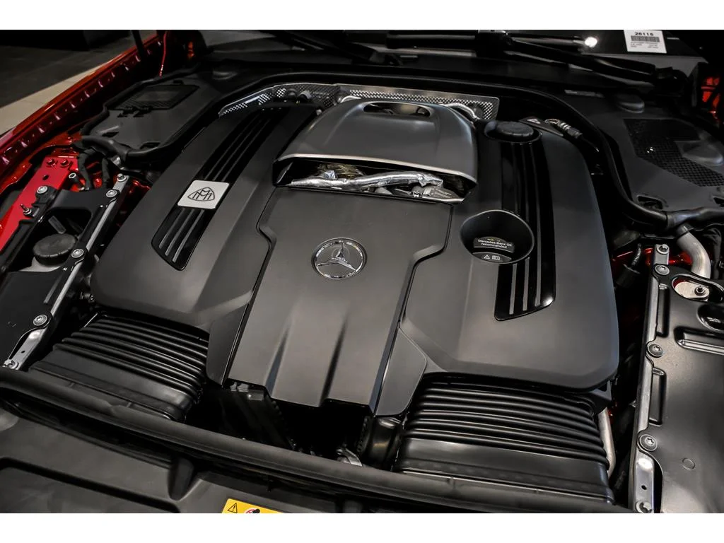 New 2026 MANUFAKTUR garnet red metallic (Red Ambiance) Mercedes-Benz Mercedes-Maybach SL 680 image 21