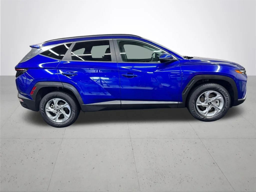 Used 2022 Blue Hyundai SEL image 10