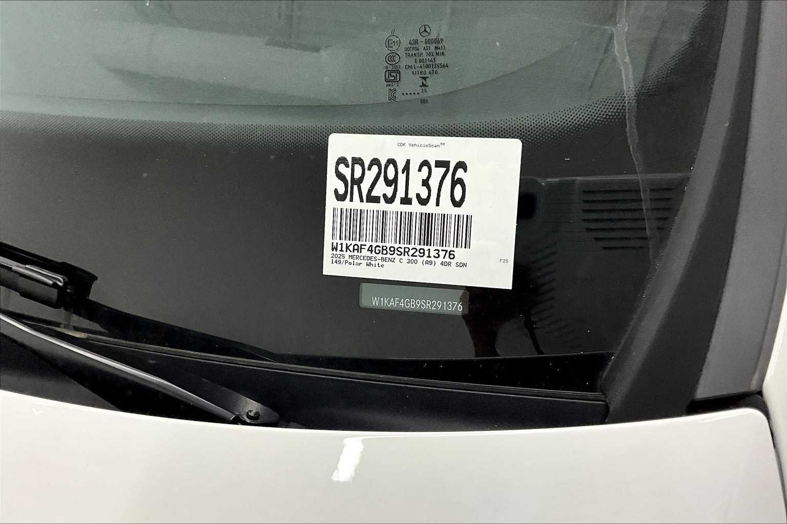 2025 Mercedes-Benz C-Class Sedan C 300 - Photo 22