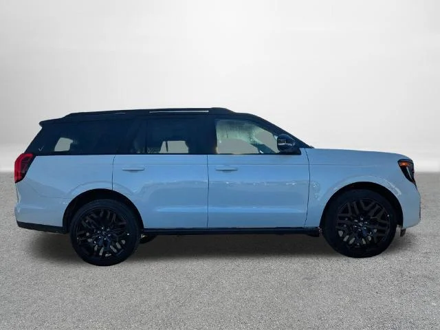 New 2027 Star White Metallic Tri-Coat Ford Platinum image 37