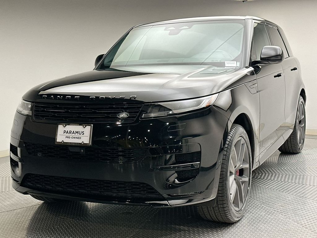 Used 2024 Santorini Black Metallic Land Rover Dynamic SE image 1