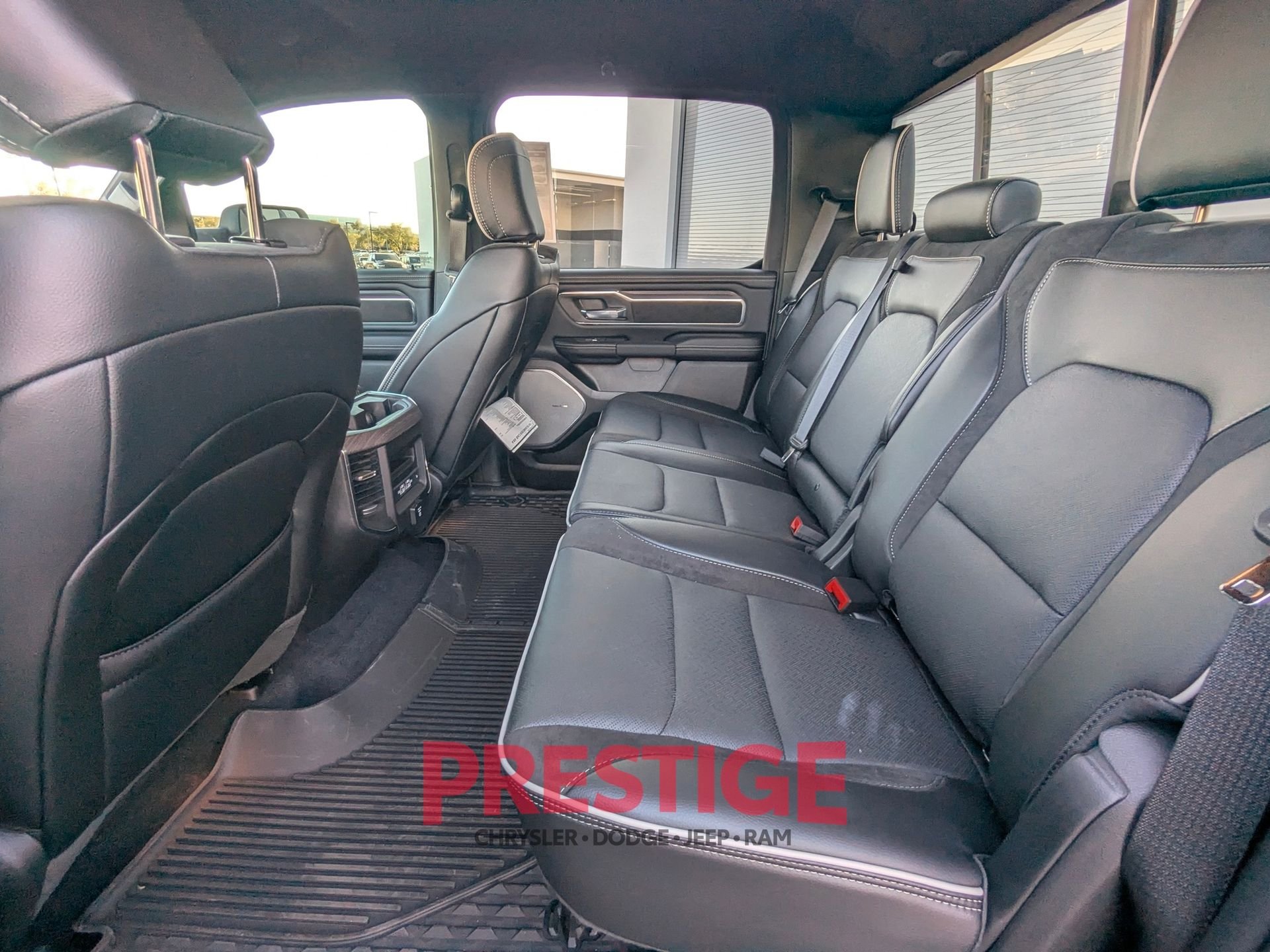 New 2026 Granite Crystal Metallic Clear-Coat Exterior Paint RAM Laramie image 28