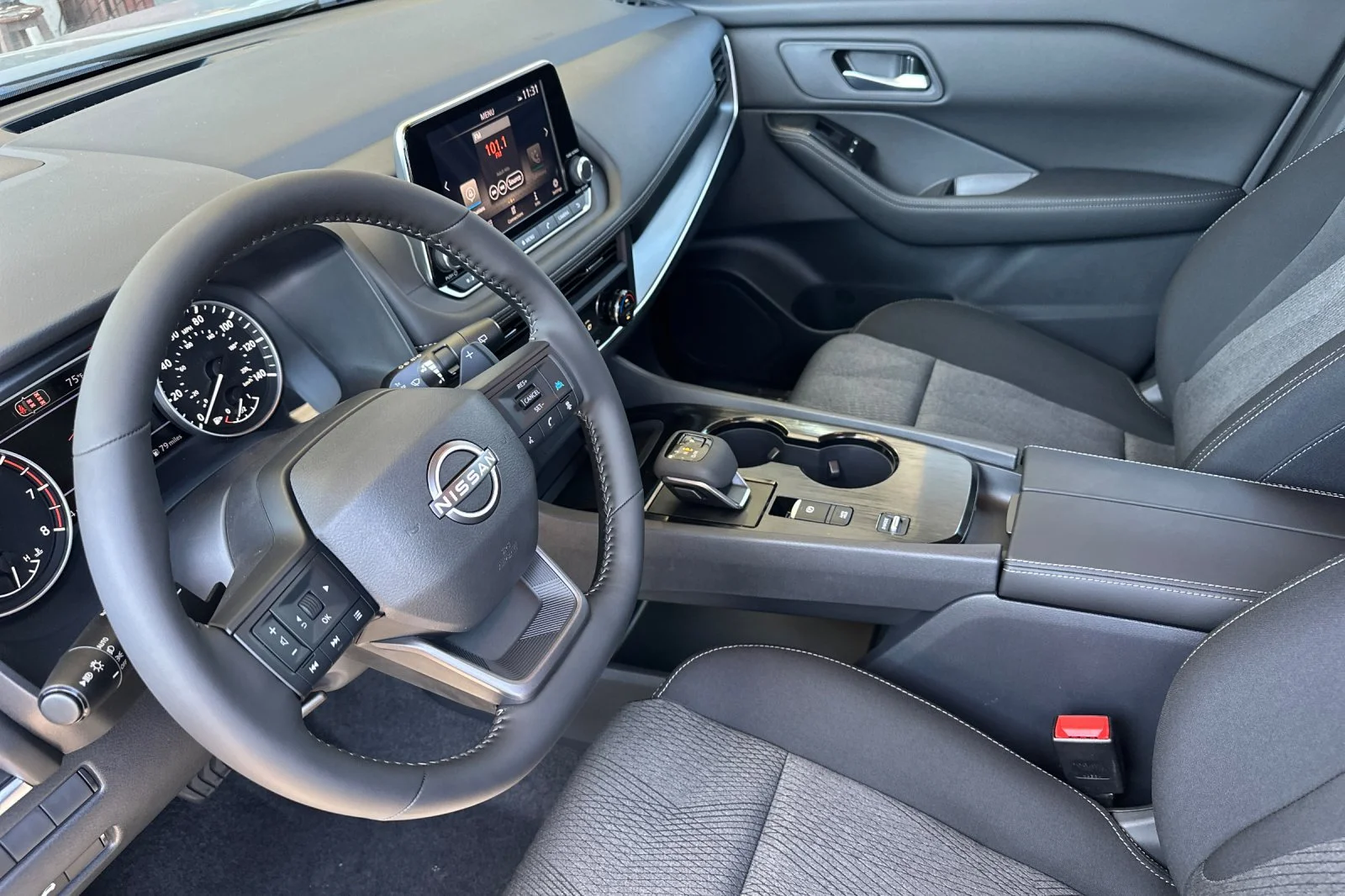 New 2026 Boulder Gray Pearl Nissan SV image 10