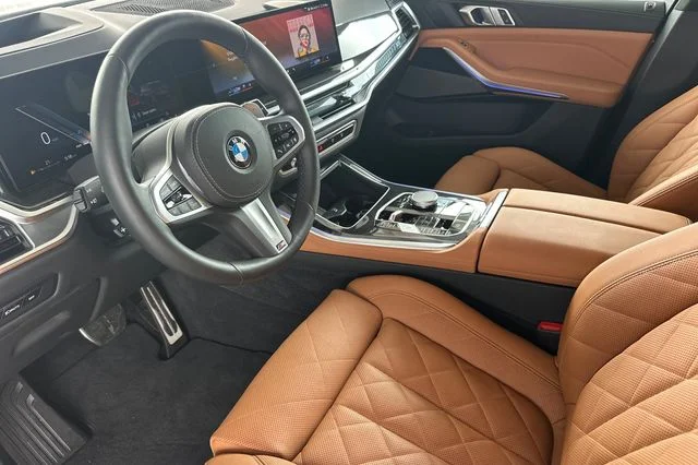 Used 2026 Green BMW xDrive40i image 11