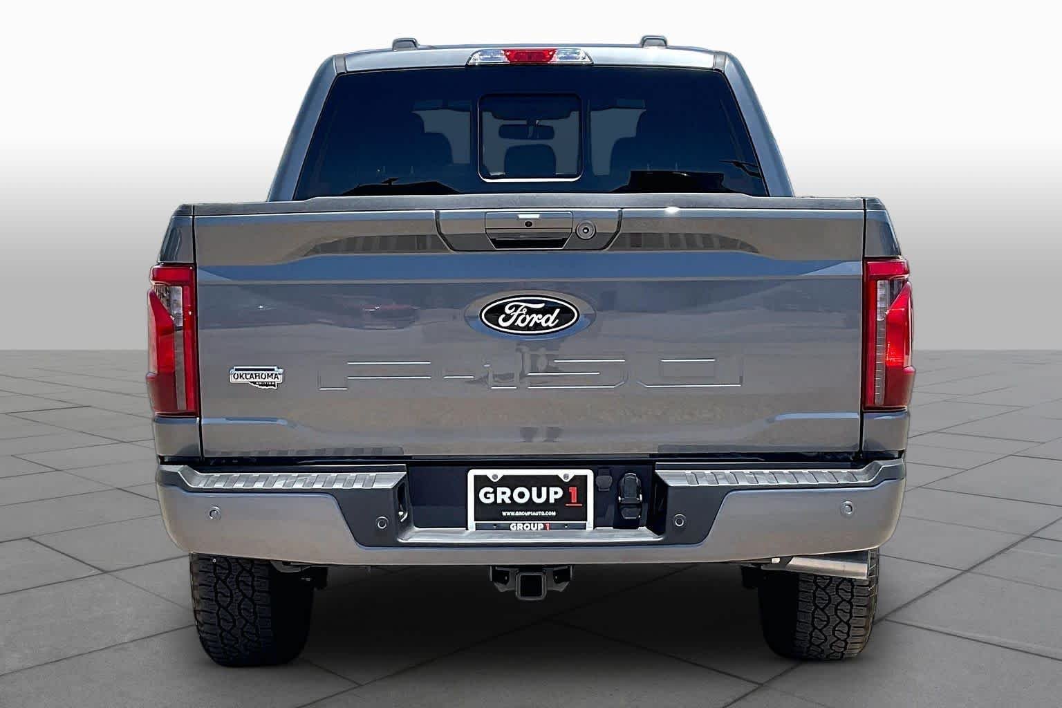 New 2026 Carbonized Gray Metallic Ford XLT image 4
