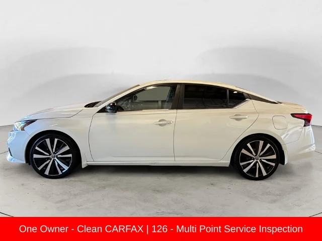 Used 2020 White Nissan 2.0 SR image 2