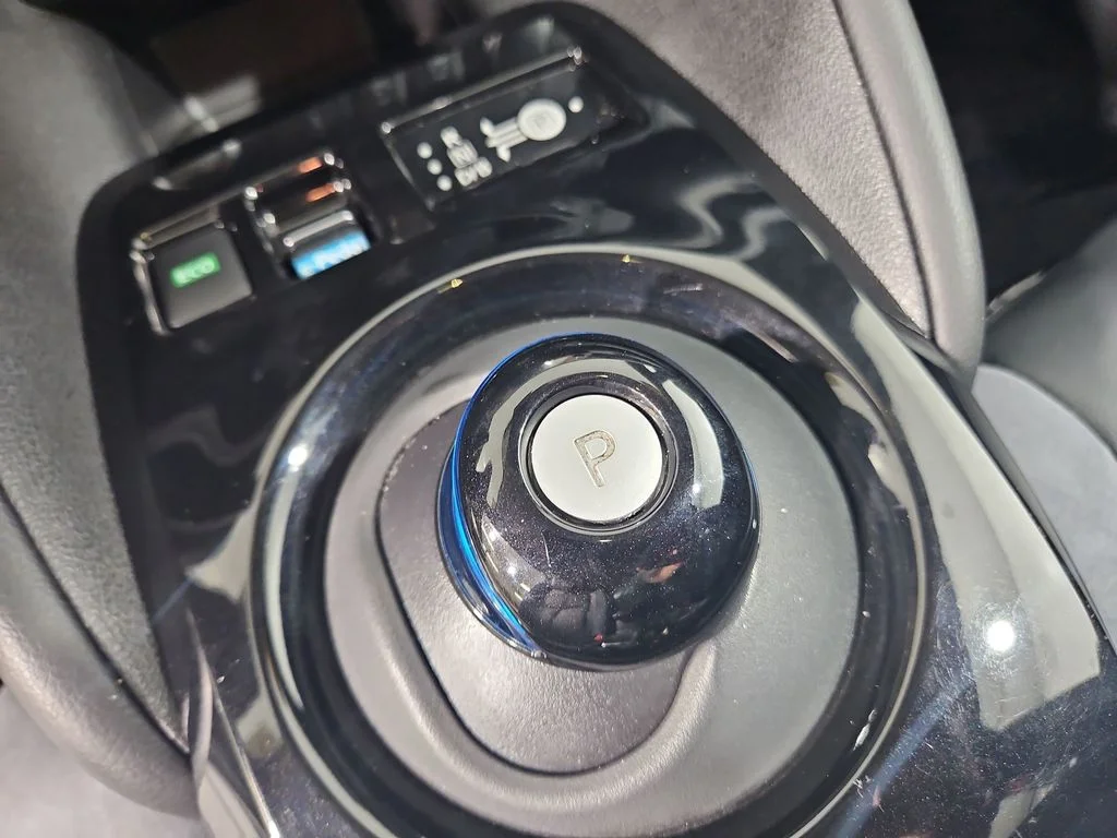 2021 Nissan Leaf SL Plus - Photo 24