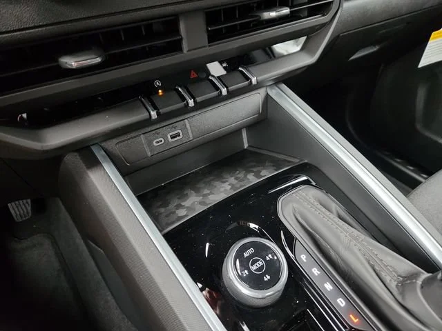 New 2026 Sterling Gray Metallic Chevrolet Trail Boss image 27