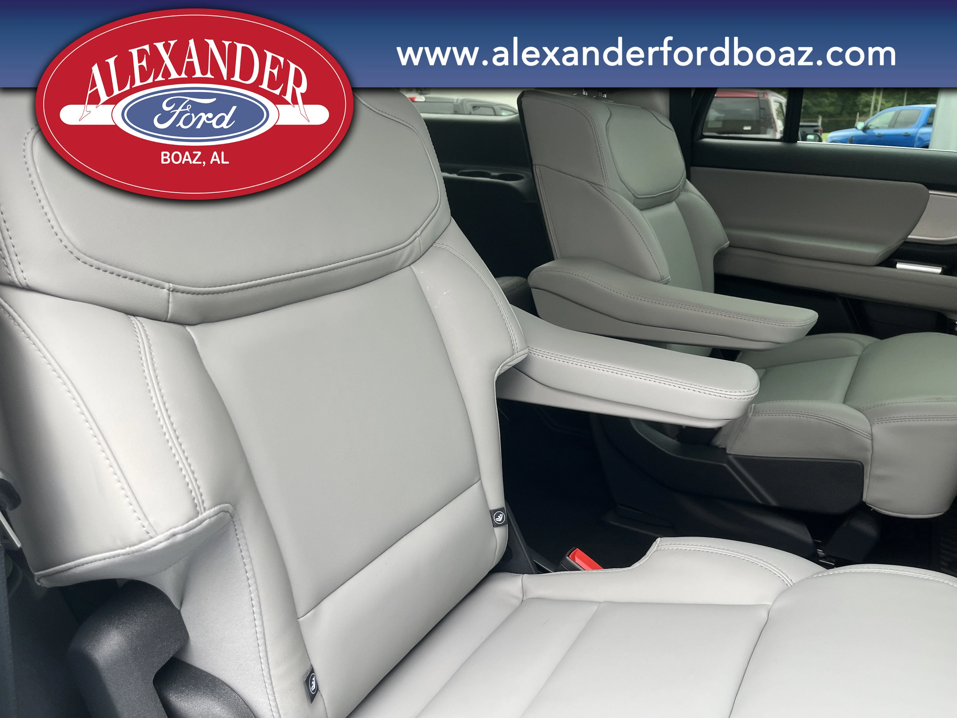 New 2027 Star White Metallic Tri-Coat Ford MAX Active image 19