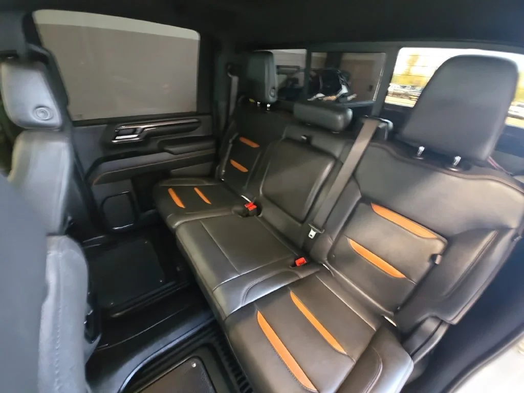Used 2025 Summit White GMC AT4 image 22