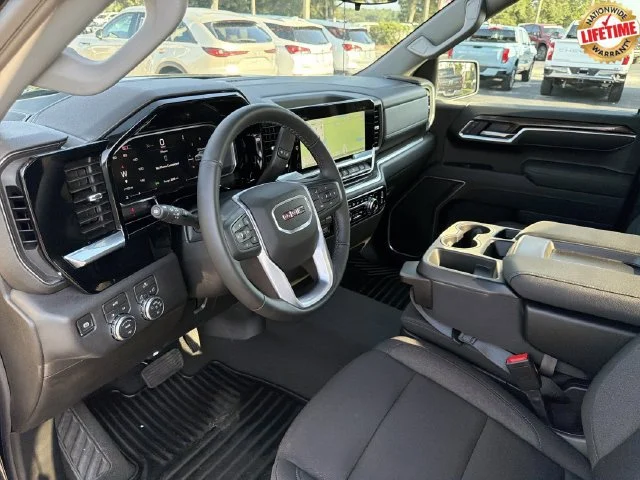 Used 2026 Onyx Black GMC Elevation image 19