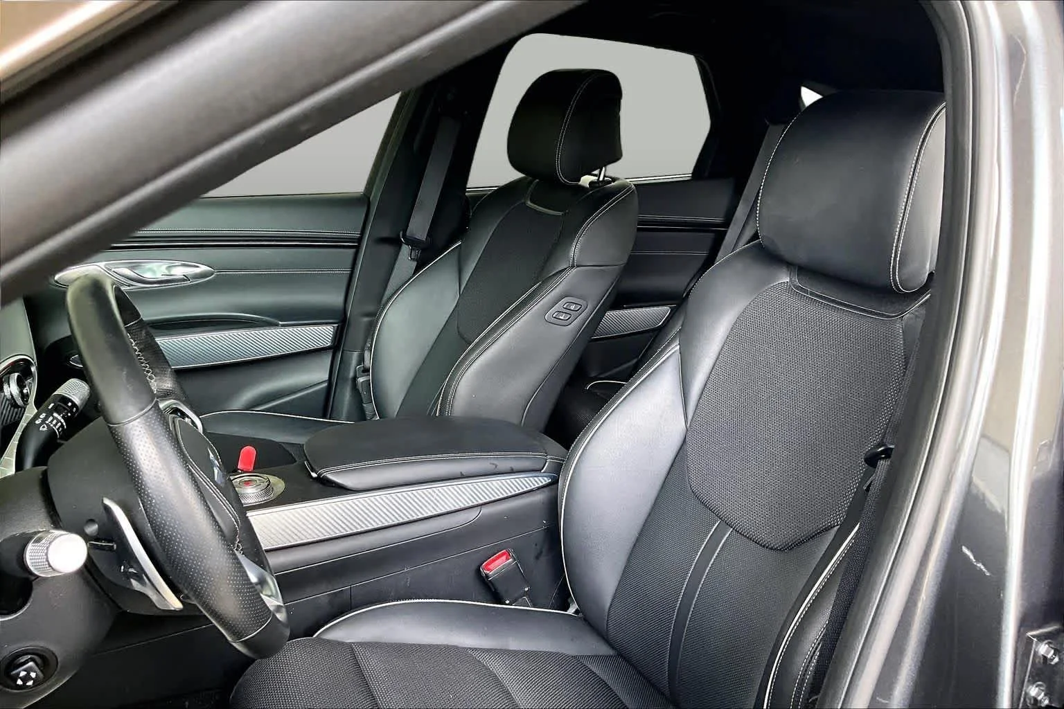 Used 2022 Himalayan Gray Genesis 2.5T image 8
