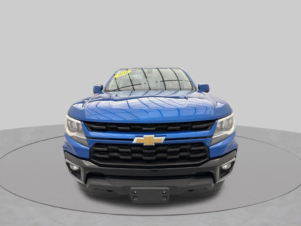2021 Chevrolet Colorado LT Crew Cab Pickup Slide 0