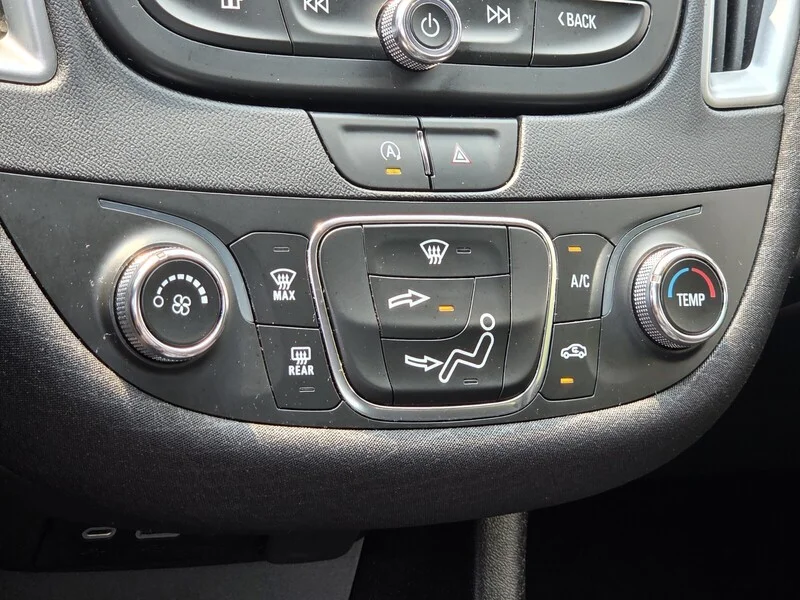 Used 2022 Mineral Gray Metallic CHEVROLET LS image 24