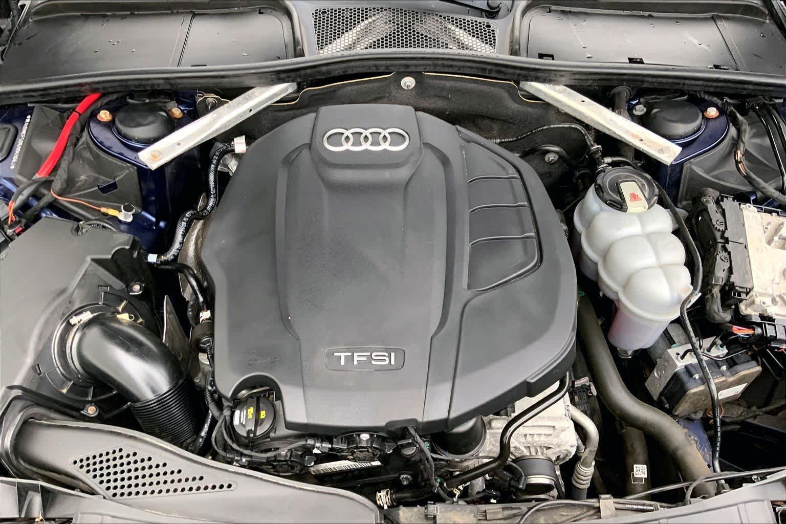 Used 2019 Navarra Blue Metallic Audi Premium Plus image 30
