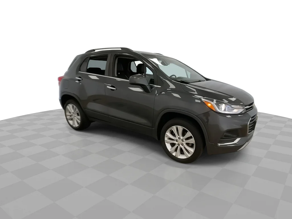 Used 2019 Nightfall Gray Metallic Chevrolet Premier image 3