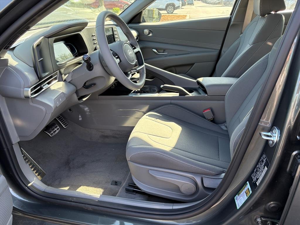 New 2026 Amazon Gray Pearl (a5g) Hyundai SEL Sport image 11