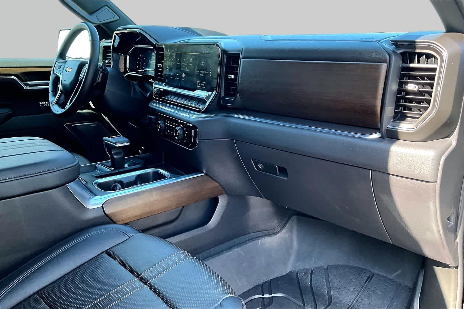 Used 2024 Black Chevrolet High Country image 19