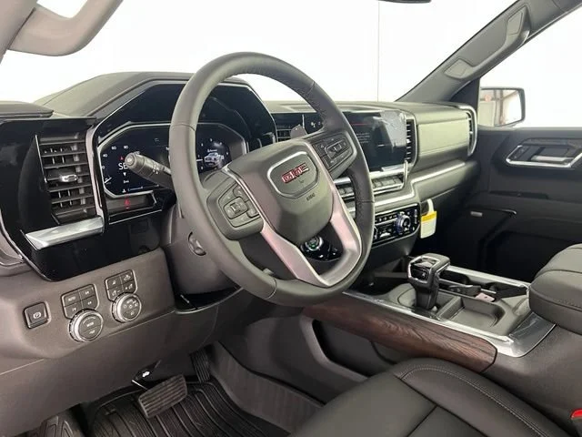 2026 GMC Sierra 1500 SLT - Photo 12
