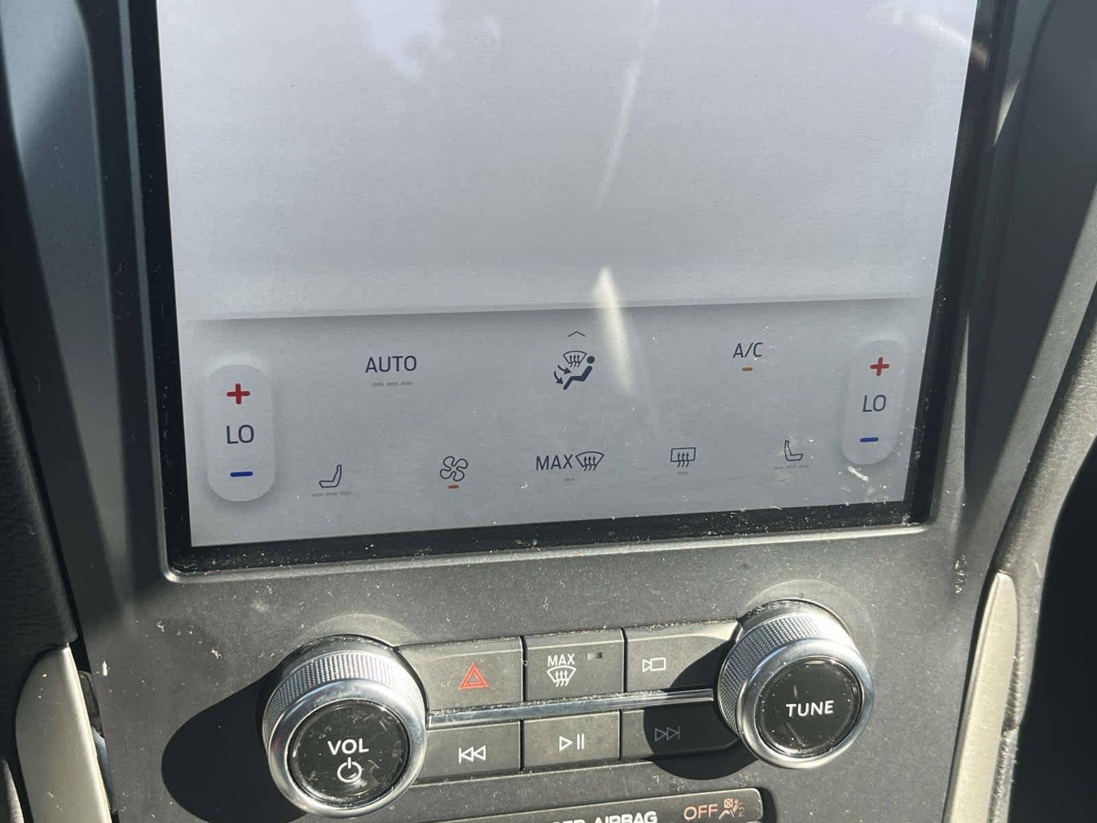 Used 2024 Sil/silver Ford SEL image 30