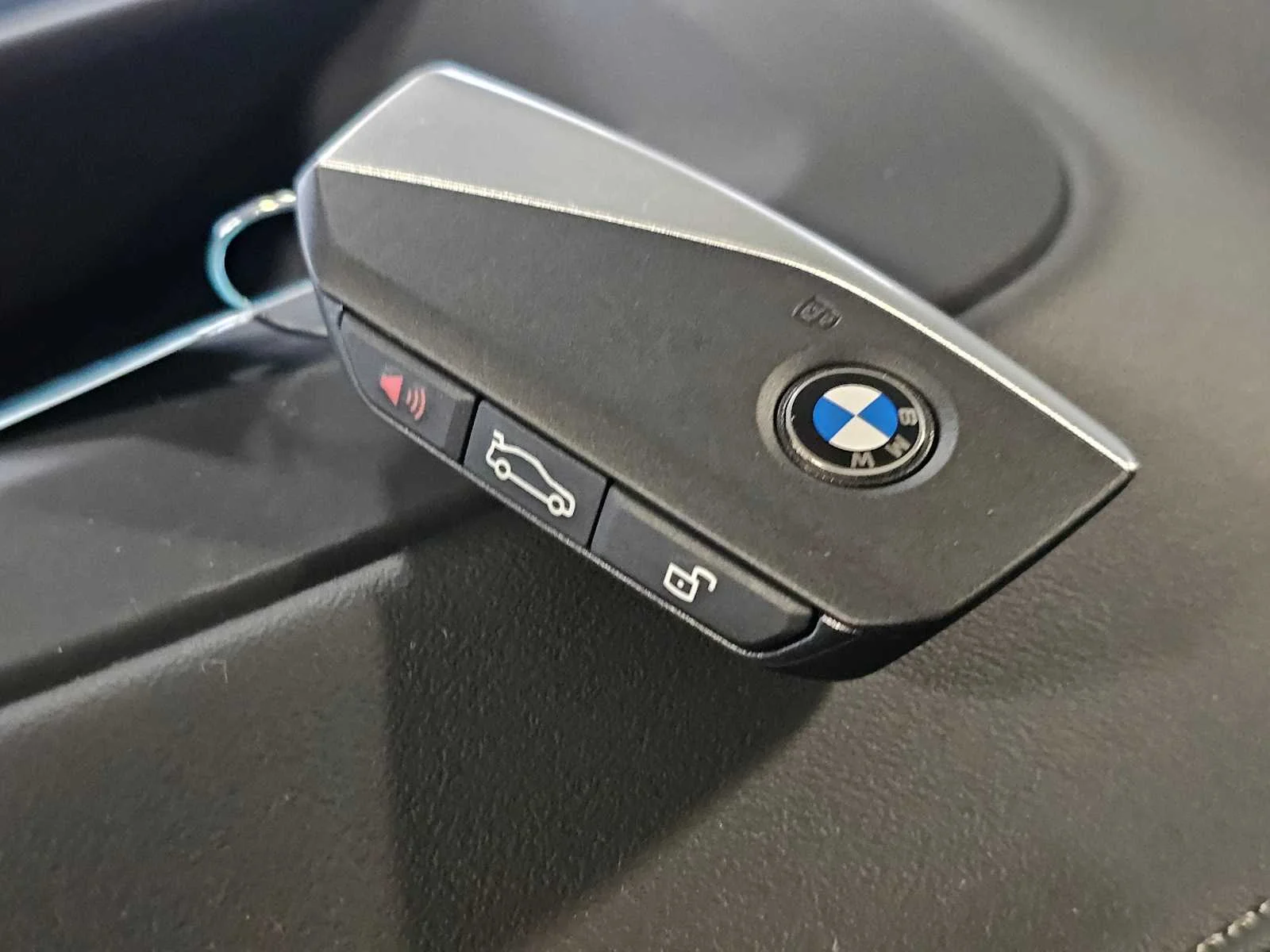 New 2026 Black Sapphire Metallic BMW xDrive40i image 44