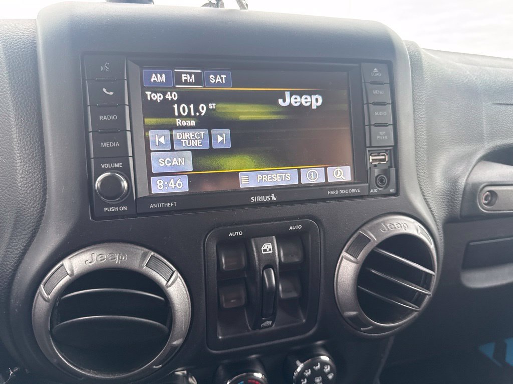 Certified Used 2017 Chief Clearcoat Jeep Unlimited Sport image 23