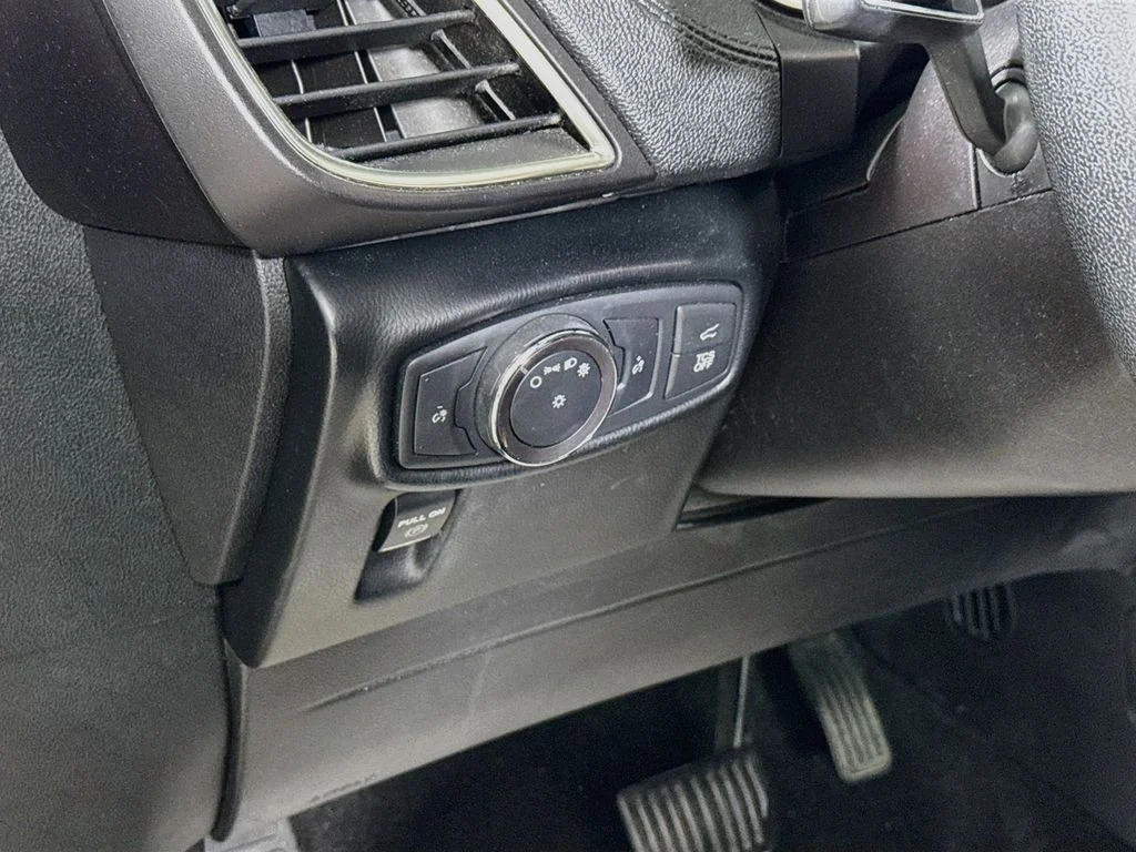 Used 2019 Infinite Black Metallic Lincoln Standard image 14