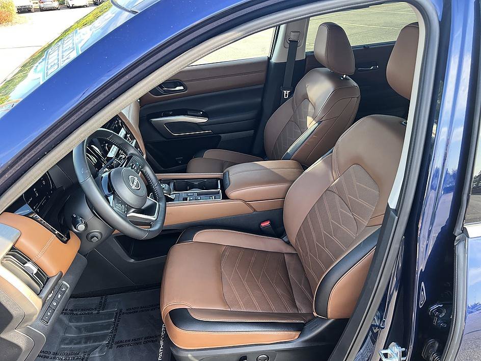 Used 2025 Deep Ocean Blue Pearl Nissan Platinum image 13