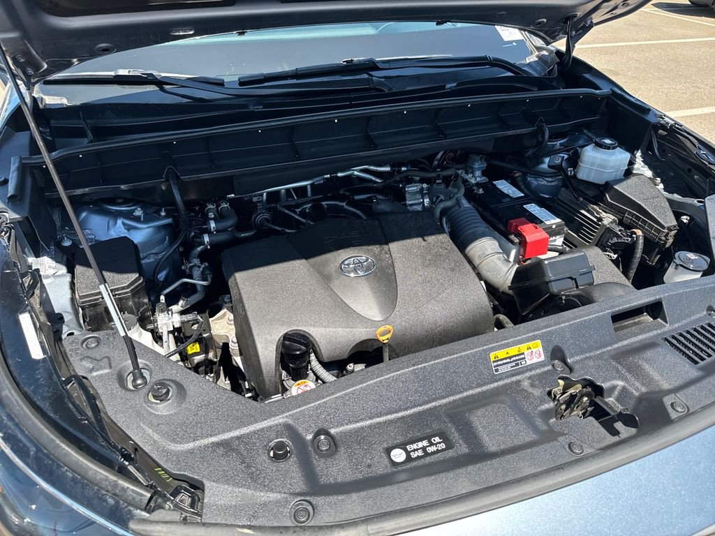 Used 2022 Gray Toyota XLE image 48