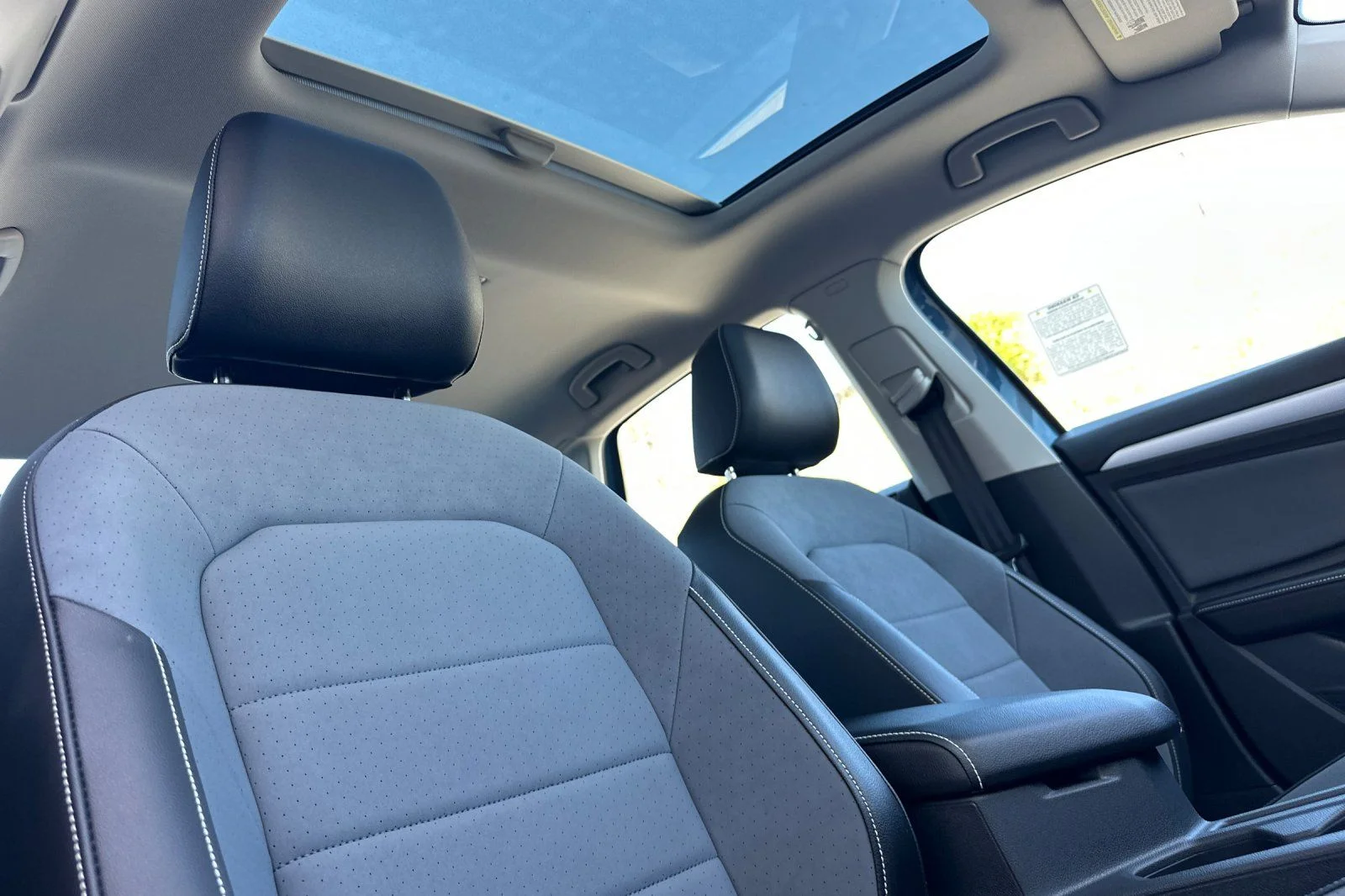New 2026 Blue Volkswagen 1.5T SE image 14