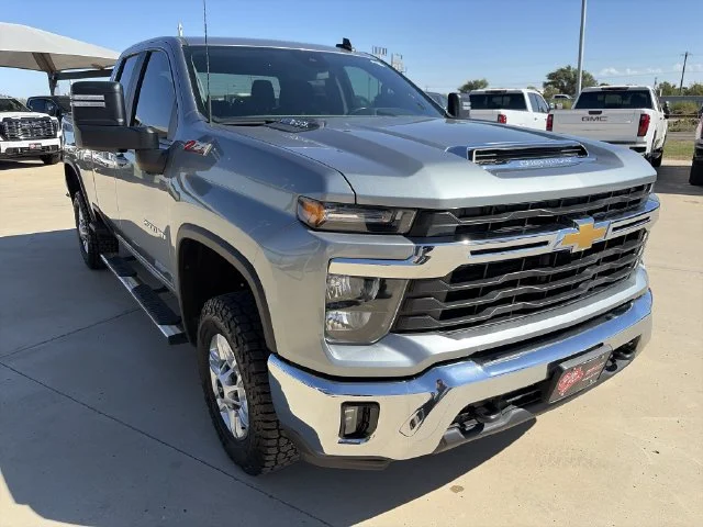 Used 2024 Gray Chevrolet LT image 10